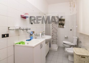 Bagno - Villa Via Ercole Patti
 
5, Catania - photo 9