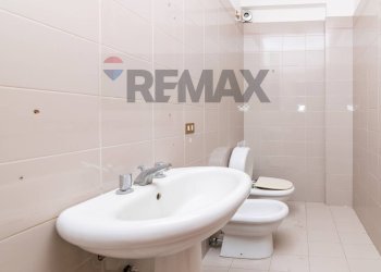 Bagno - Villa Via Ercole Patti
 
5, Catania - photo 34