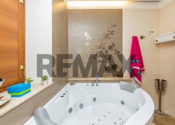 Bagno - Quadrilocale Via Giuseppe Garibaldi
 
188, Catania - foto 23