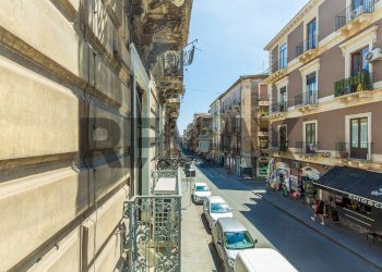 Edificio all\'aperto - Quadrilocale Via Giuseppe Garibaldi
 
188, Catania - foto 25