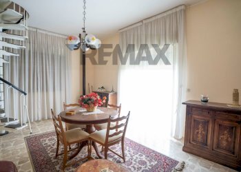 Sala da pranzo - Three-room apartment Via R. Livatino
 
7, Aci Sant'Antonio - photo 10