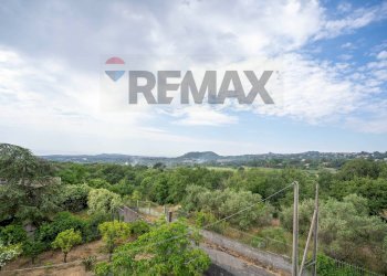 Vista delle montagne - Three-room apartment Via R. Livatino
 
7, Aci Sant'Antonio - photo 47