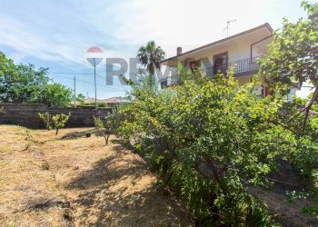 Giardino - Casa semi indipendente Via Chiesa Antica
 
6/A, Zafferana Etnea - foto 10