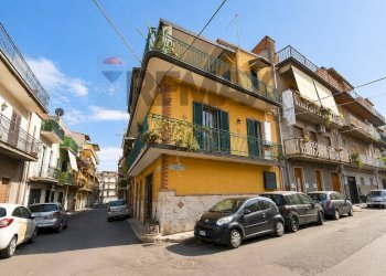 Edificio all\'aperto - Casa indipendente Via Lecco
41, Paterno - foto 2