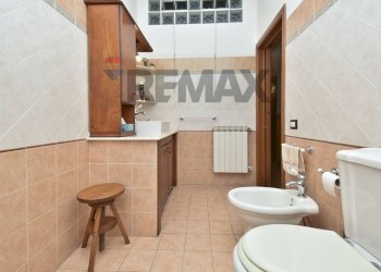 Bagno - Casa indipendente Via Lecco
41, Paterno - foto 18