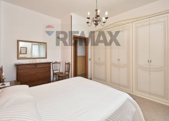 Camera / camera da letto - Casa indipendente Via Lecco
41, Paterno - foto 23