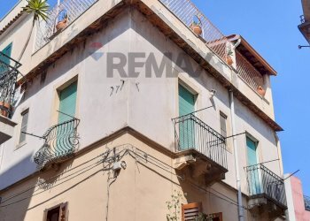 Edificio all\'aperto - Trilocale Via Giardinazzo
 
1, Taormina - foto 3