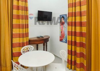 Sala da pranzo - Trilocale Via Giardinazzo
 
1, Taormina - foto 9