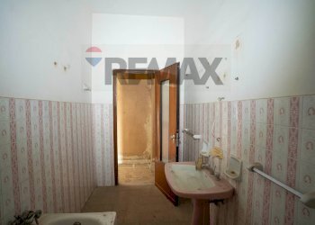 Bagno - Quadrilocale Via Pistoia
 
2, Biancavilla - foto 13