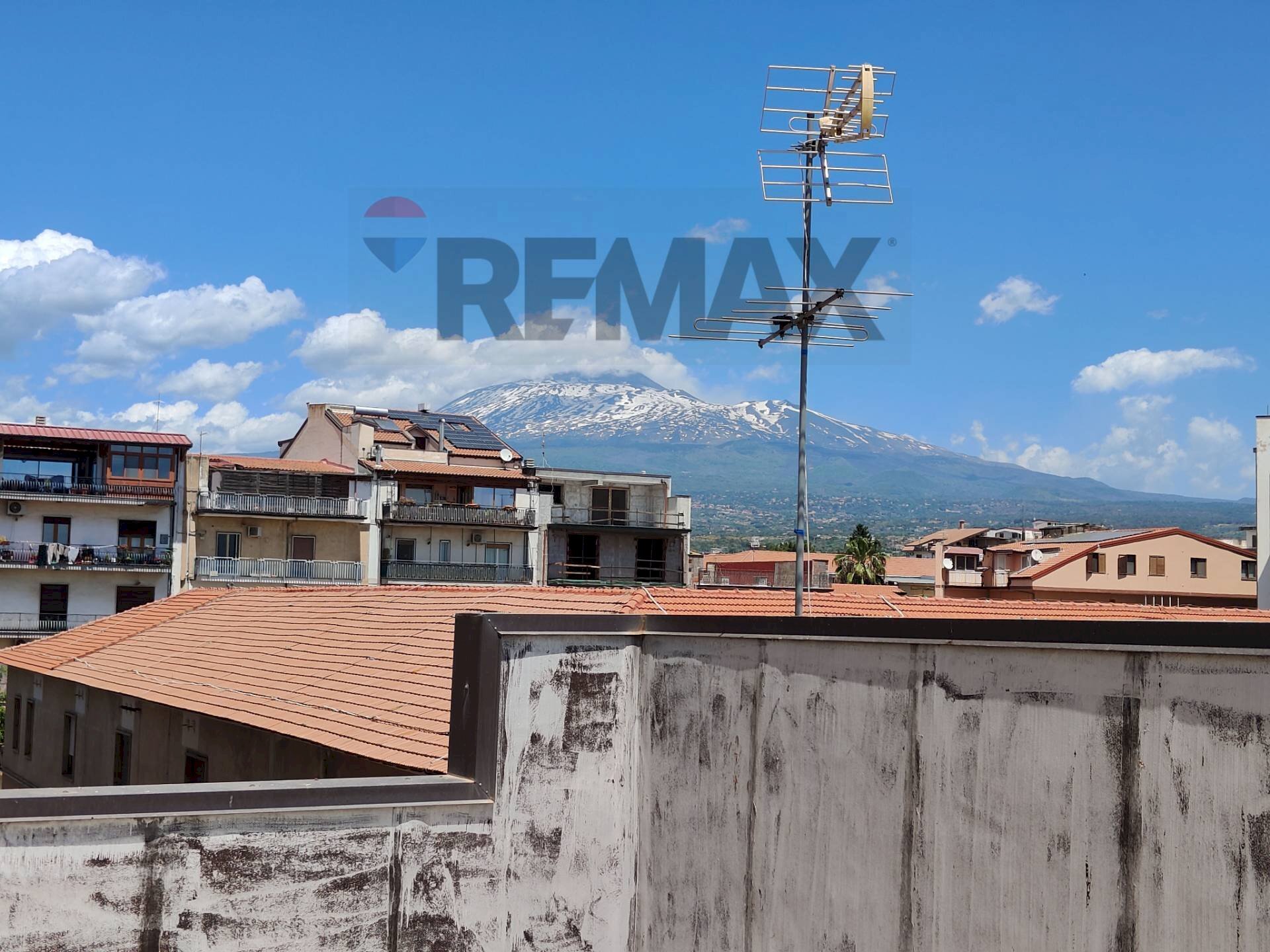 Edificio all\'aperto - Two-room apartment Via Emanuele Bellia
161, Paterno - photo 3