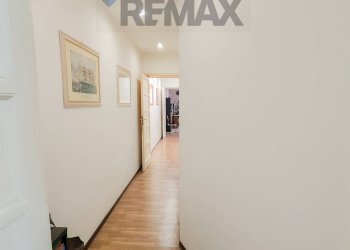 Hall / corridoio - Two-room apartment Via Emanuele Bellia
 
161, Paterno - photo 22