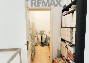 Hall / corridoio - Two-room apartment Via Emanuele Bellia
 
161, Paterno - photo 26