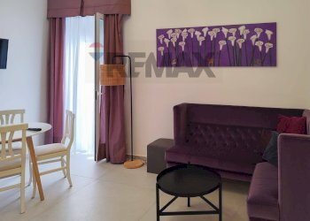 Sala da pranzo - Bilocale Via Giardinazzo
 
1, Taormina - foto 12