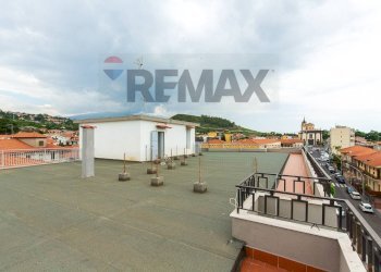 Edificio all\'aperto - Apartment via sottotenente scuderi
 
1, Viagrande - photo 20