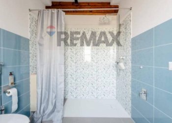 Bagno - Semi-detached house via Sciarelle
 
2, Piedimonte Etneo - photo 8