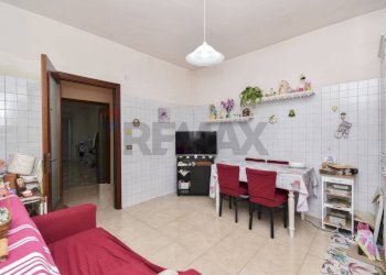 Sala da pranzo - Appartamento Viale Nitta
 
17, Catania - foto 5