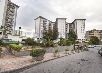Edificio all\'aperto - Appartamento Viale Nitta
 
17, Catania - foto 22
