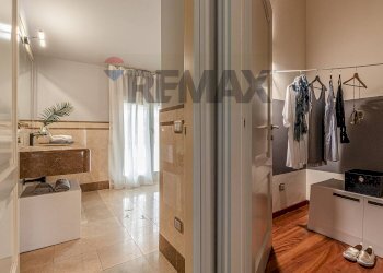 Cabina armadio - Appartamento Via Zanardelli
 
168, Viareggio - foto 36