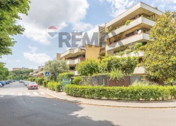 Edificio all\'aperto - Three-room apartment Via Ugo Inchiostri
113, Roma - photo 2