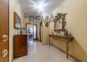 Hall / corridoio - Three-room apartment Via Ugo Inchiostri
113, Roma - photo 3