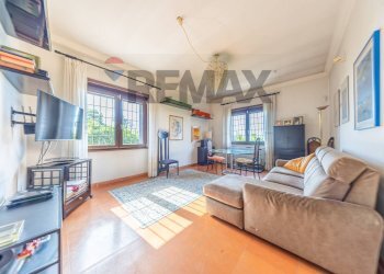 Soggiorno - Villa Via Dei Laghi
 
83, Marino - photo 9
