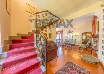 Scale - Villa Via Dei Laghi
 
83, Marino - photo 20