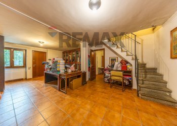 Sala da pranzo - Villa Via Dei Laghi
 
83, Marino - photo 29