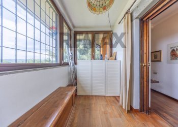 Hall / corridoio - Villa Via Dei Laghi
 
83, Marino - photo 31