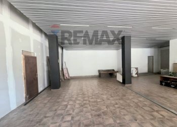 Parcheggio - Shop Castelfranco Piandiscò - photo 2