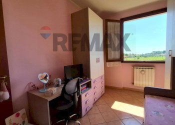 Camera / camera da letto - Villa a Schiera VIA CERRETANA
32, Cerreto Guidi - foto 28