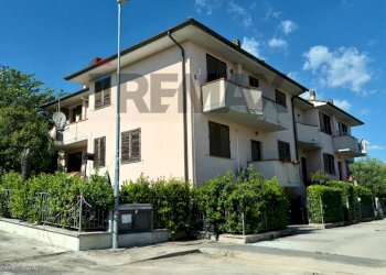 Casa all\'aperto - Villa a Schiera VIA CERRETANA
32, Cerreto Guidi - foto 43