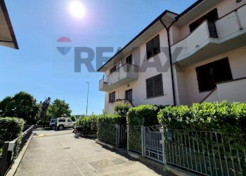 Edificio all\'aperto - Villa a Schiera VIA CERRETANA
32, Cerreto Guidi - foto 45