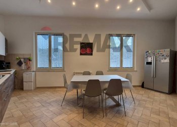 Cucina / Living - Apartment via Nazario Sauro
31, Fucecchio - photo 5