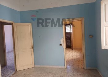 Stanza vuota - Casa indipendente cesare battisti
 
39, Fiumefreddo di Sicilia - foto 5