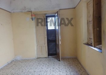 Stanza vuota - Casa indipendente cesare battisti
 
39, Fiumefreddo di Sicilia - foto 7