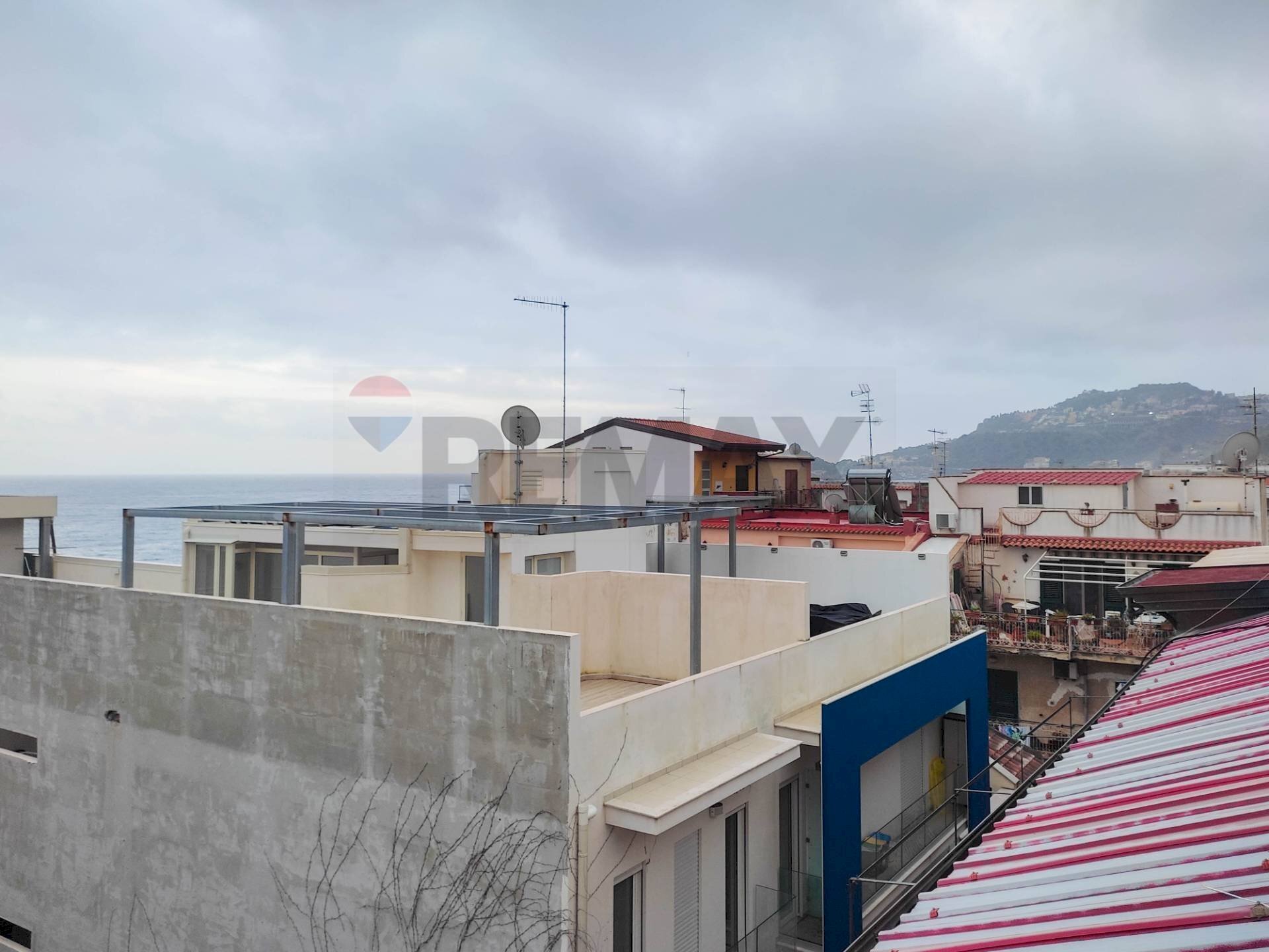 Edificio all\'aperto - Appartamento Via Lombardo
 
10, Letojanni - foto 1