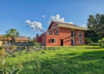Casa all\'aperto - Villa via Cava
 
39, Viagrande - foto 1