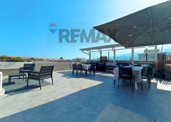Terrazza - Trilocale via immacolata
 
126, Mascali - foto 4