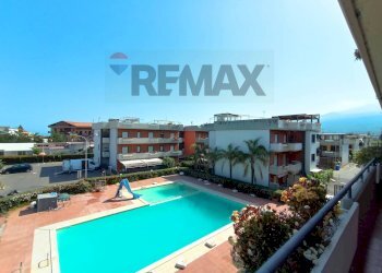 Piscina - Trilocale via immacolata
 
126, Mascali - foto 42