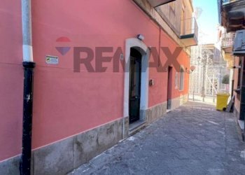 Edificio all\'aperto - Ufficio Piazza della libertà
6, Gravina di Catania - foto 2