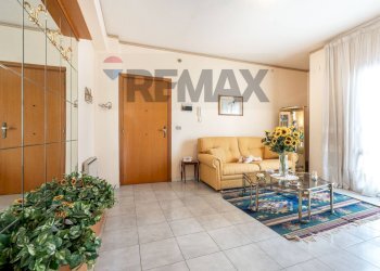 Soggiorno - Appartamento Via Cinnirella
 
8, Tremestieri Etneo - foto 5