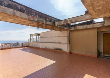 Terrazza - Trilocale via Matteo Ricci
 
19/A, Catania - foto 32