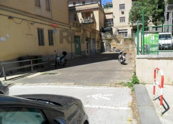 Edificio all\'aperto - Locale Commerciale Via A. De Gasperi
39/43, Caltanissetta - foto 4