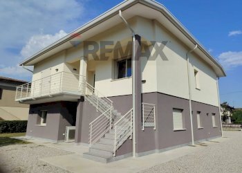 Casa all\'aperto - Trilocale BEATO ANGELO MACRINI
 
68, Ceresara - foto 34
