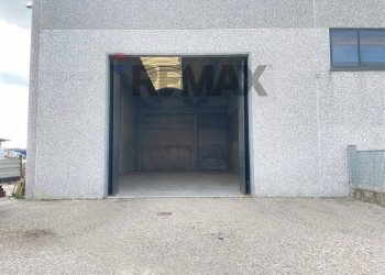 Edificio all\'aperto - Shed Via Gerbolina
1/E, Viadana - photo 1