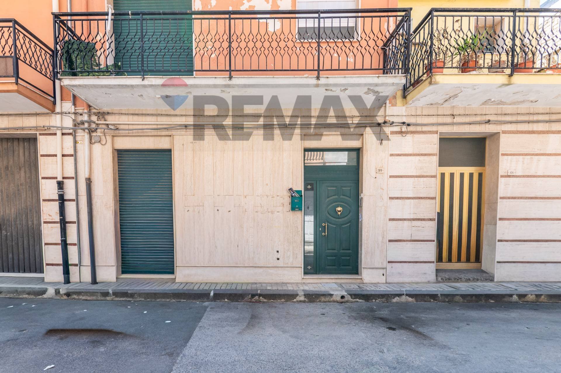 Edificio all\'aperto - Casa indipendente Via S. Rizza
 
99, Floridia - foto 1