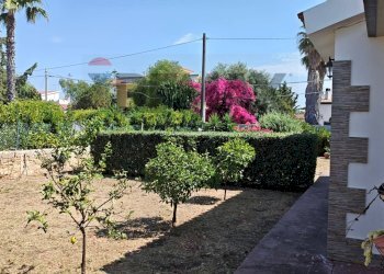 Giardino - Villa Via Lago Ampollino
 
13, Siracusa - foto 14