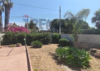 Giardino - Villa Via Lago Ampollino
 
13, Siracusa - foto 19