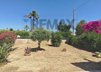 Giardino - Villa Via Lago Ampollino
 
13, Siracusa - foto 21