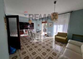 Sala da pranzo - Appartamento Viale Teracati
 
87, Siracusa - foto 16